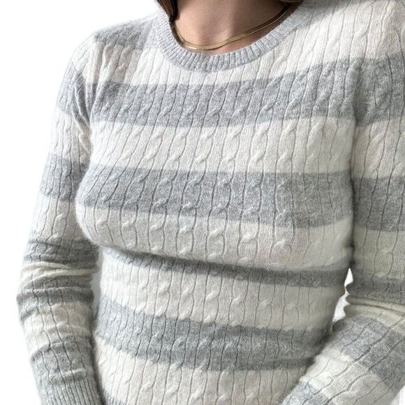 Womens Angora Wool Blend Gray White Striped Fuzzy Soft Preppy Sweater Sz M - Picture 4 of 8